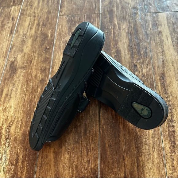 FIDELIO:  Black Leather Women's Sandals - Picture 3 of 7